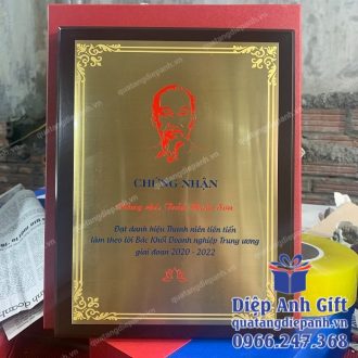 bảng vinh danh