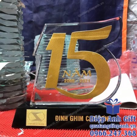 Bộ số pha lê kỷ niệm