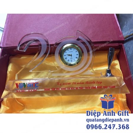 Bộ số pha lê kỷ niệm