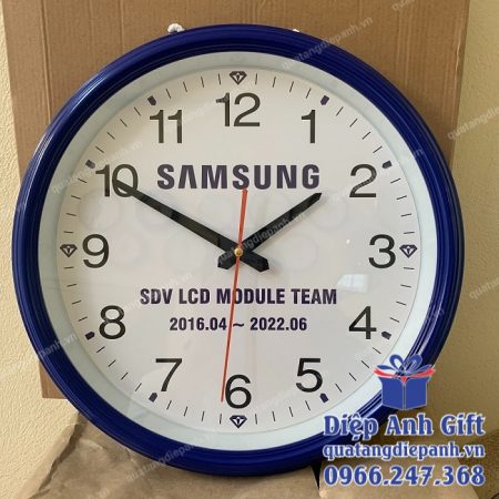 đồng hồ treo tường
