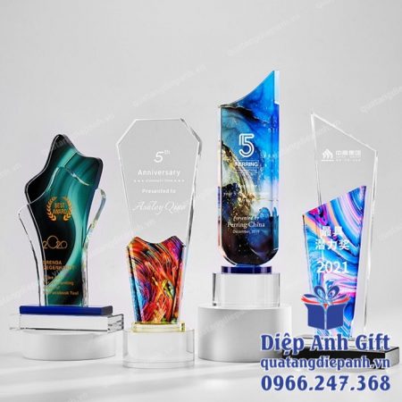 kỷ niệm chương pha lê