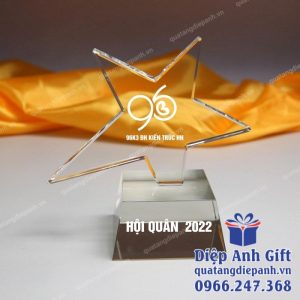 kỷ niệm chương pha lê