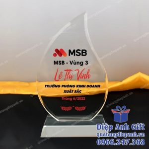 kỷ niệm chương pha lê