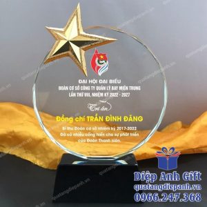 kỷ niệm chương pha lê