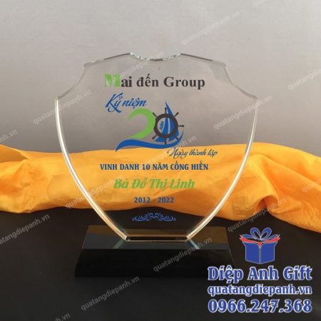 kỷ niệm chương pha lê