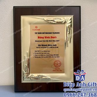 Bảng vinh danh