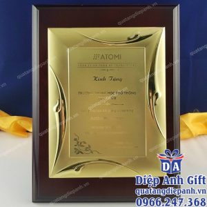 Bảng vinh danh