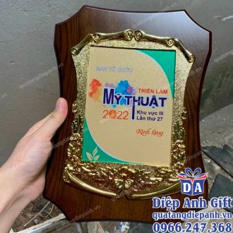 Bảng vinh danh