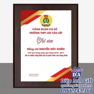 Bằng khen vinh danh gỗ