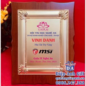 Bằng khen vinh danh gỗ