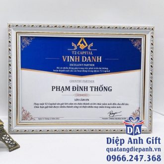 Bằng khen vinh danh gỗ