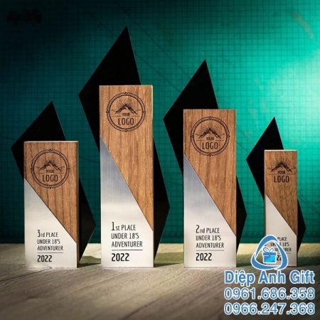 kỷ niệm chương cúp pha lê đặc biệt