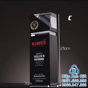 kỷ niệm chương cúp pha lê đặc biệt