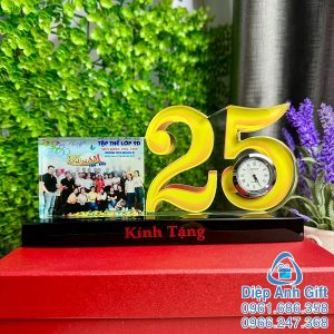 kỷ niệm chương họp lớp