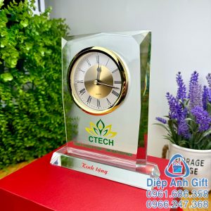 đồng hồ pha lê