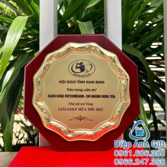 bảng vinh danh
