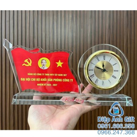 đồng hồ pha lê đại hội