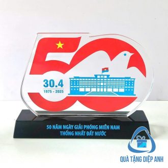 kỷ niệm chương