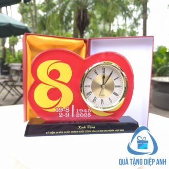 bộ số kỷ niệm pha lê